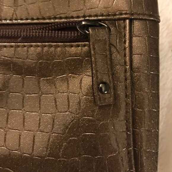 : : Kenneth Cole NEW Reaction Bronze Metallic Wristlet : : - Picture 7 of 10